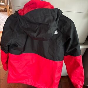 Boys 7/8 North face Jacket 3 in 1